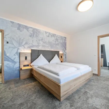 Koepfers Steinbuck Hotel