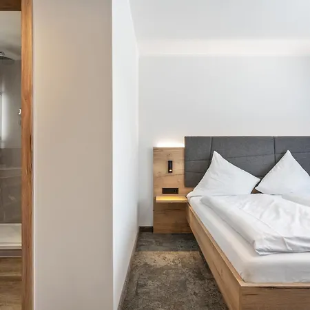 Koepfers Steinbuck 3*