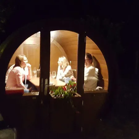 Koepfers Steinbuck Отель Bischoffingen