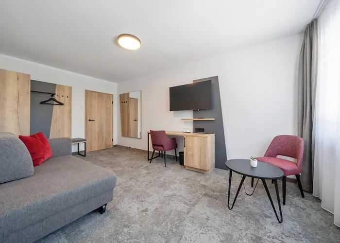 Koepfers Steinbuck Szálloda 3*